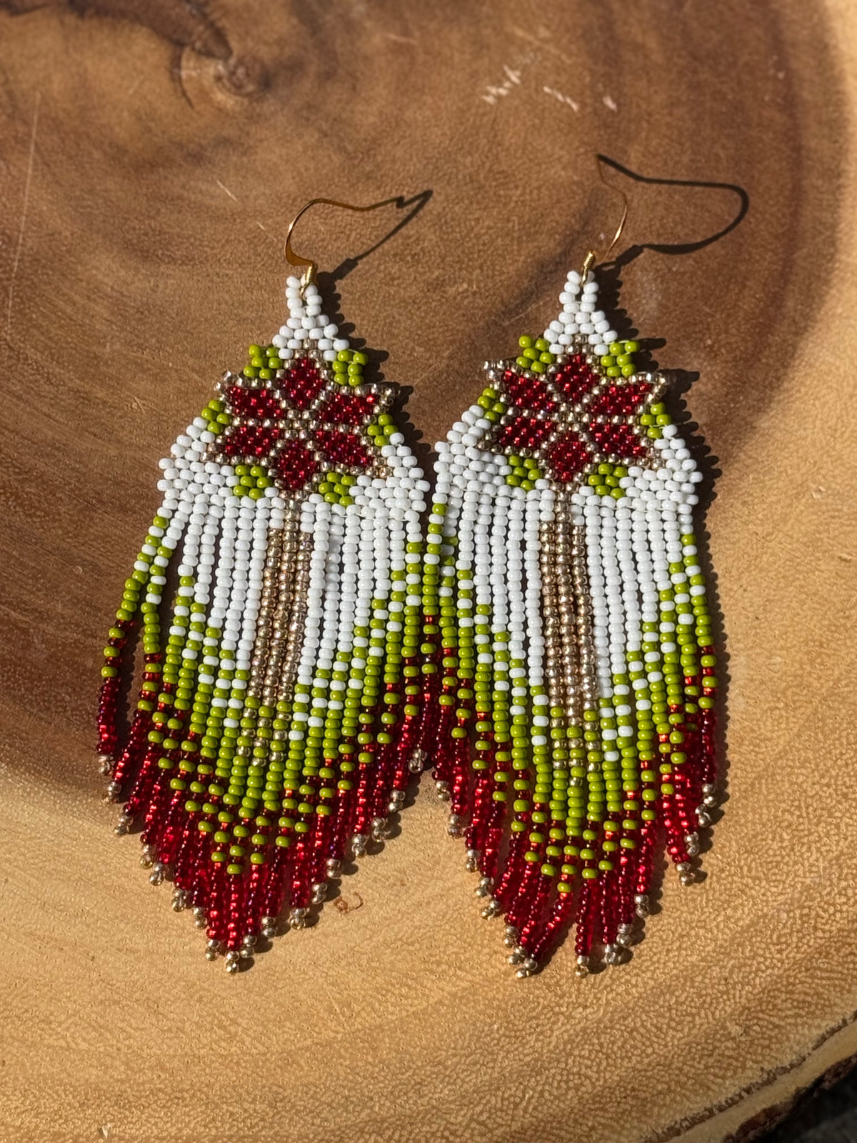 Holiday Star Fringe Earrings by Blending Beadz