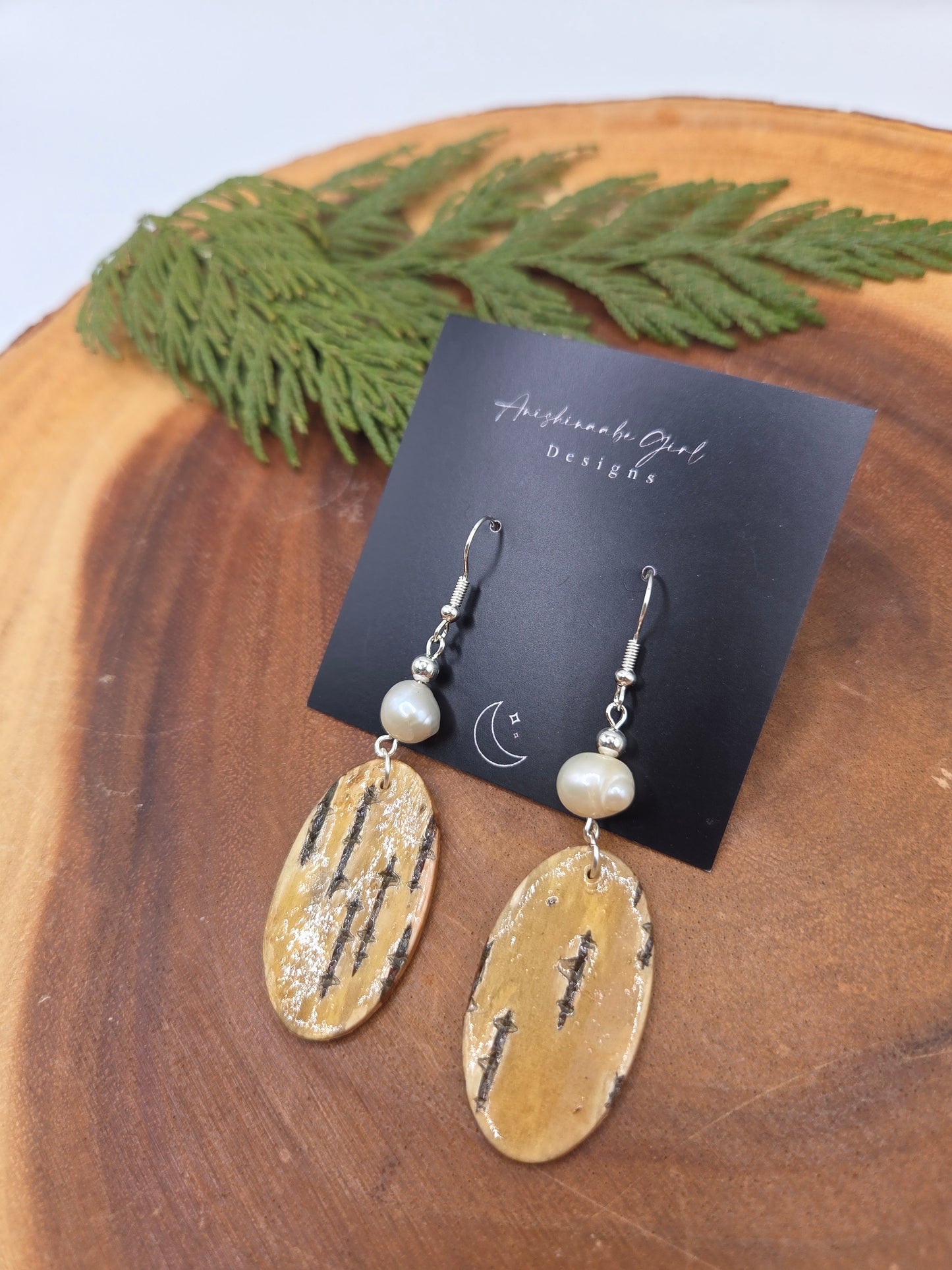 Birchbark with freshwater pearls