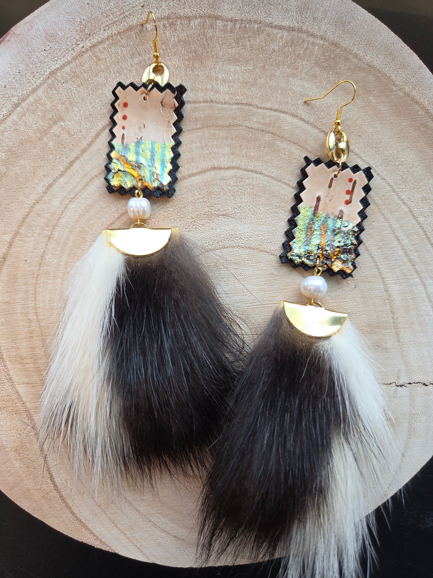 Skunk Medicine Earrings - Birchbark & Pearl